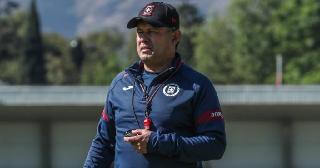 Juan Reinoso, técnico, Cruz Azul