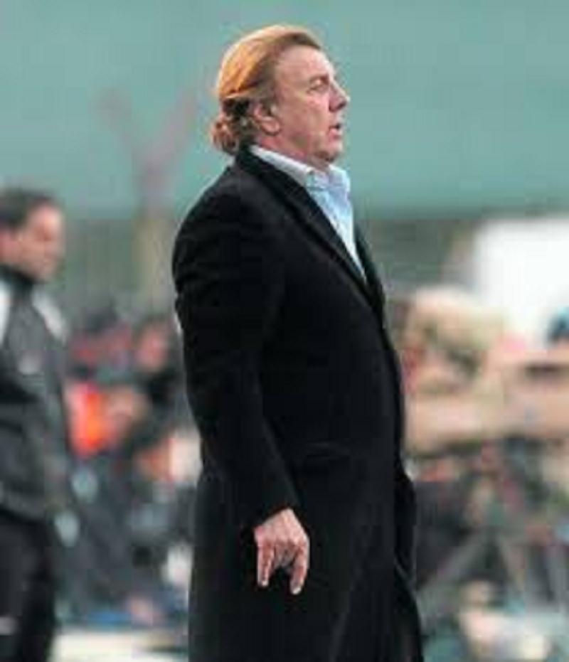 "Mostaza" Merlo y sus "cuernitos"