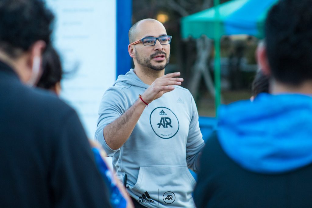 Coach Salvador Gutiérrez