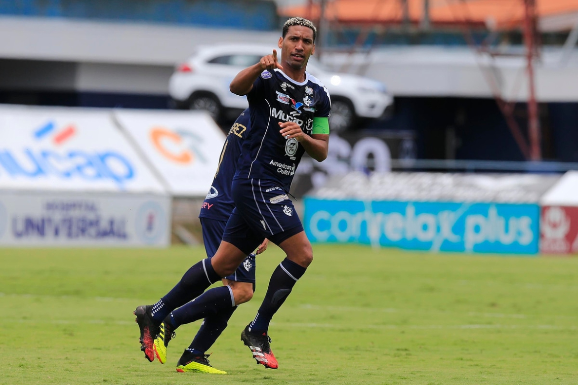 Marcel Hernández Mejor Goleador 2020 Cristiano Ronaldo Lewandowski Marcel Hernández Cartaginés