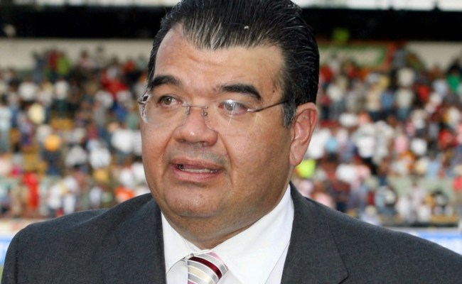 Emilio_Fernando_Alonso_sale_de_TV_Azteca_MILIMA20150701_0335_14 Emilio Fernando Alonso