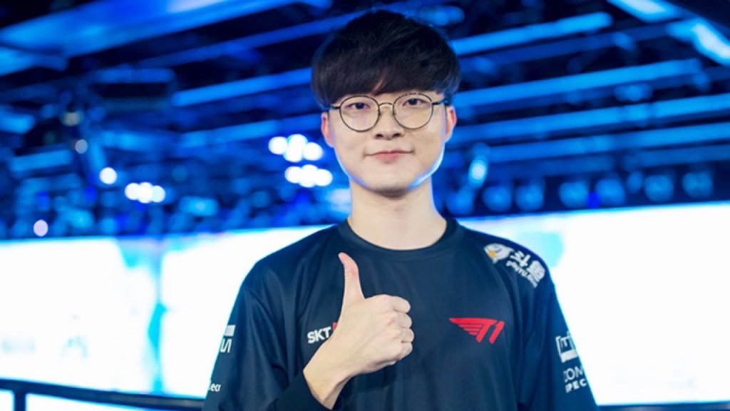 League of Legends: Faker regresa a la titularidad de T1