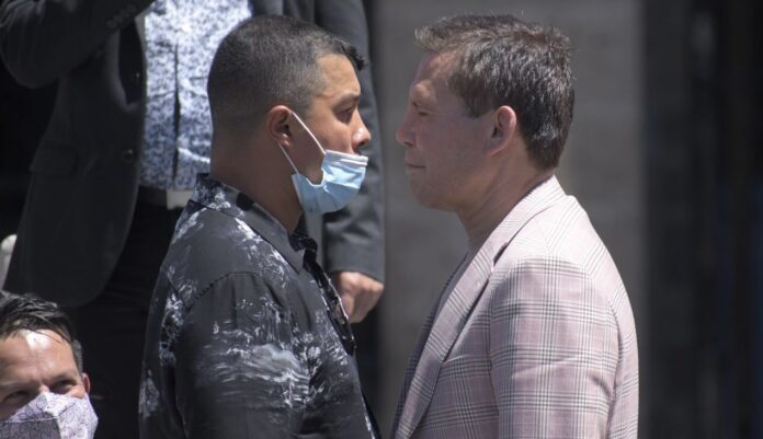 Julio César Chavez, Macho Camacho Jr. Julio César Chavez, Macho Camacho Jr.