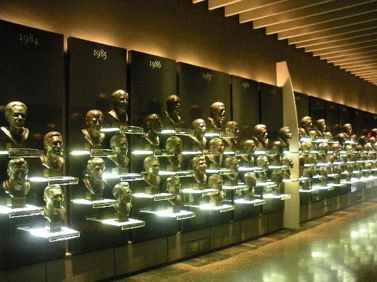 NFL bustos Salón de la Fama