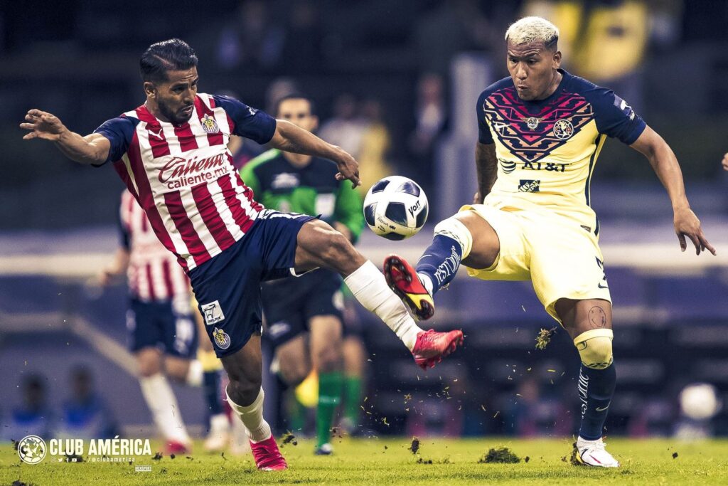 Clásico Nacional Chivas América