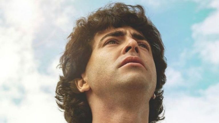 f768x1-27411_27538_0 Maradona bioserie