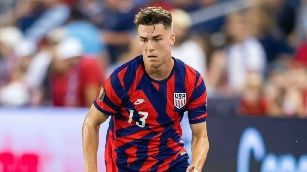 Matthew Hoppe con Estados Unidos