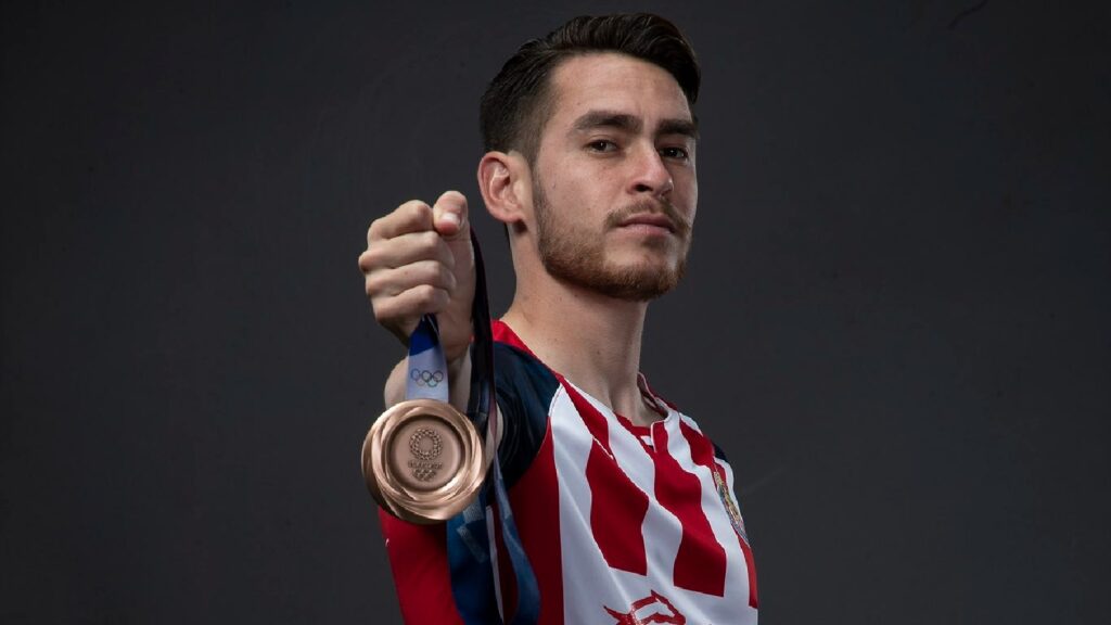 Jesús Angulo lentes de 19 pesos