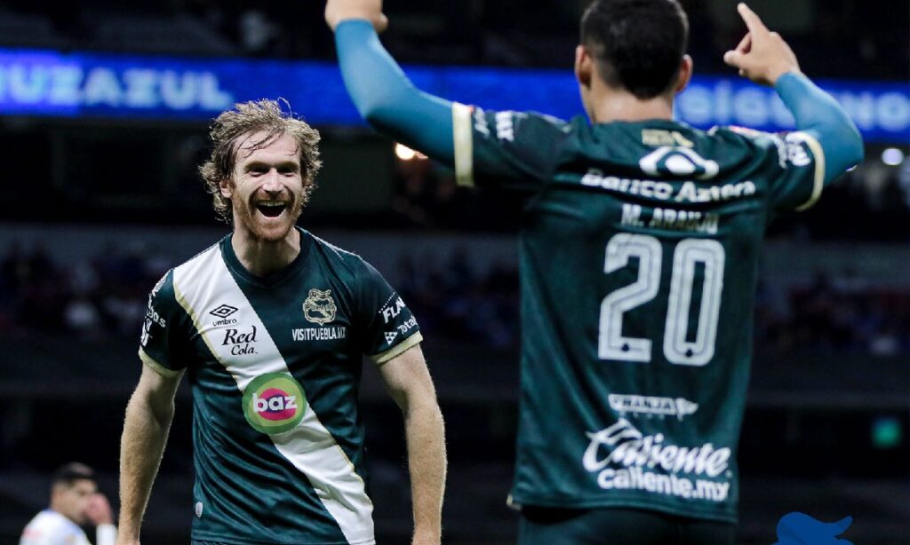 A qué hora juega el Puebla