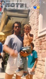 Marchesín de niño con el Mono Navarro Montoya