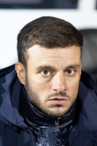 Anselmi y sus ideas revolucionarias en un fútbol clásico