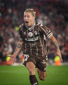 Grito de gol del Pájaro Schor