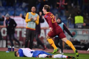 Zaniolo, con la camiseta de la Roma, ex club