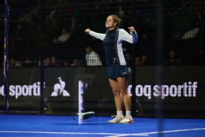 Paula Josemaría, bombardera femenina