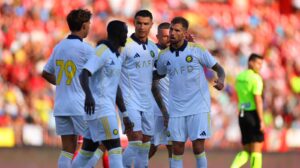 Cr7, Iñigo, Mané y Félix con la remera del Al-Nassr