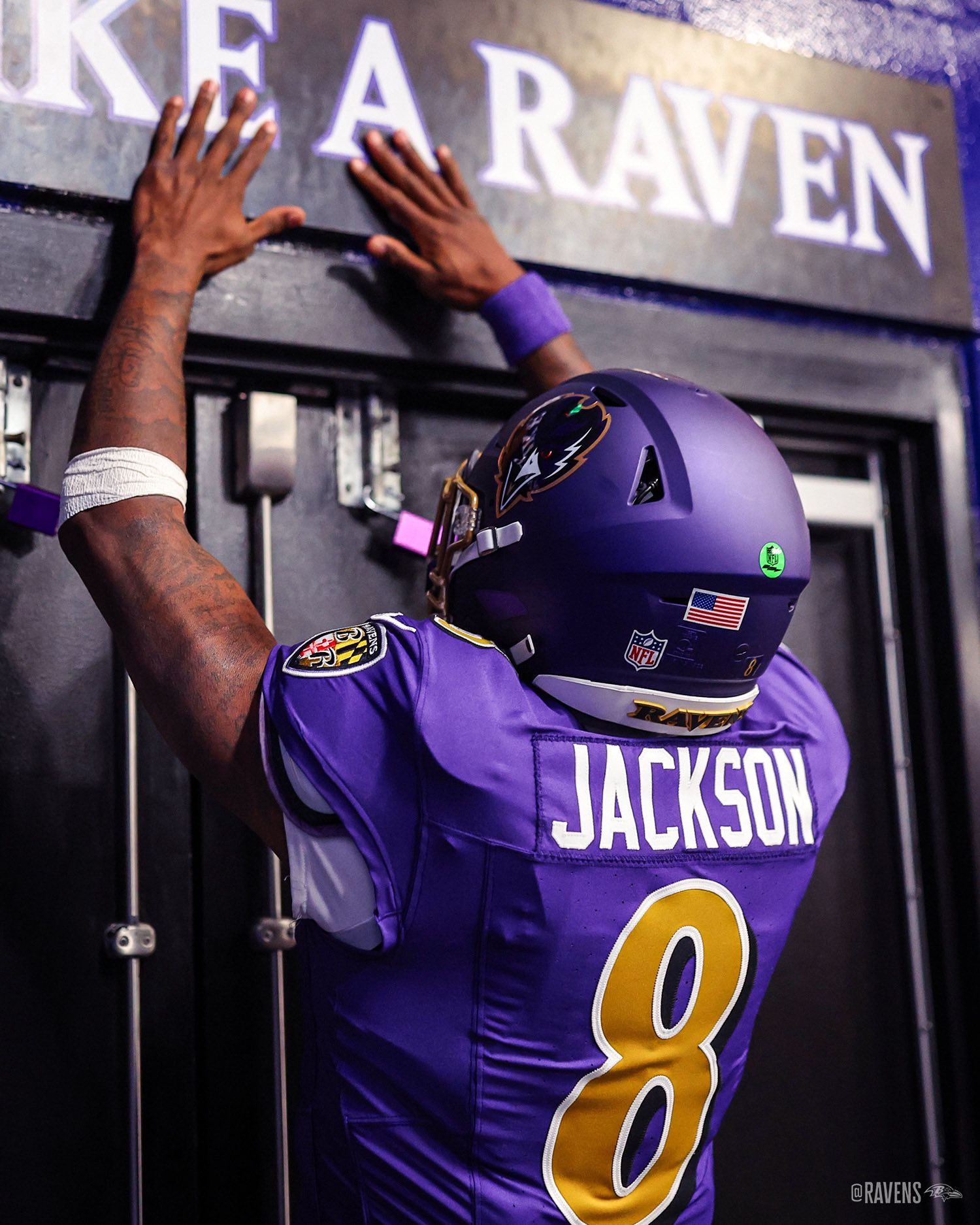 Con la salida de John Harbaugh, Lamar Jackson se consolida como líder de los Ravens