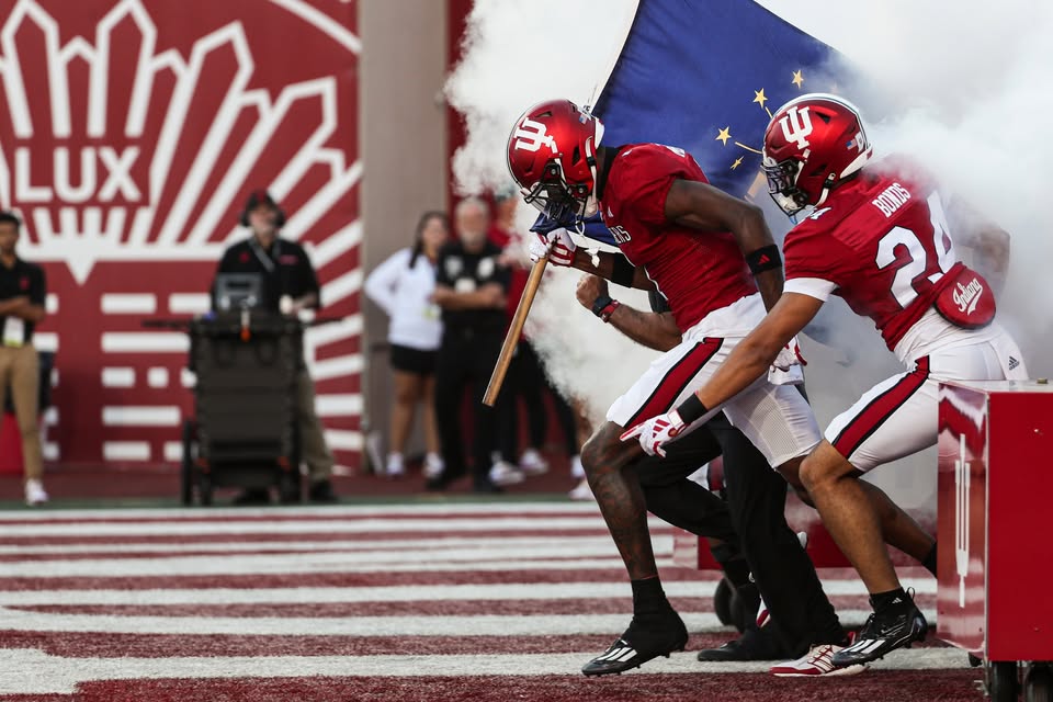 Indiana Hoosiers, una de las sorpresas en los playoffs de la NCAA en 2025.