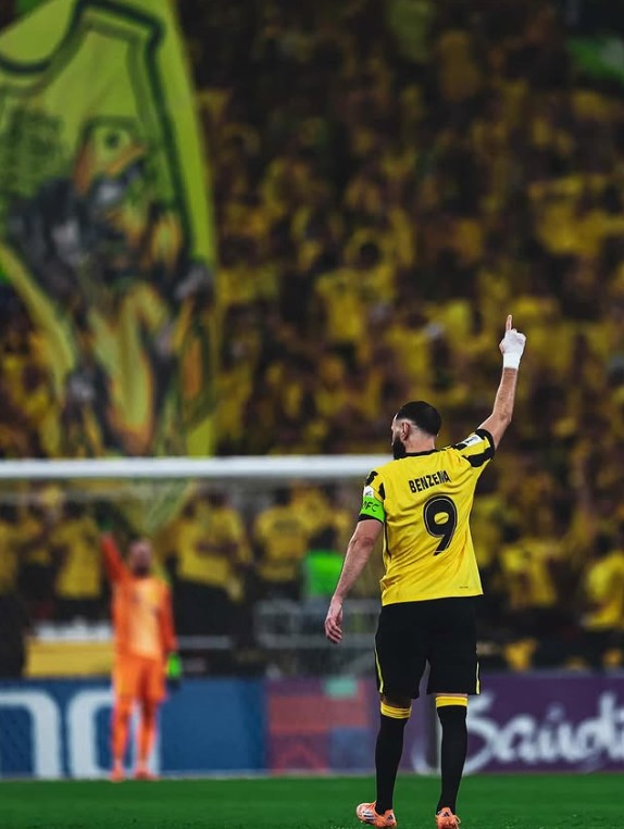 Karim Benzema dice no a Al-Ittihad tras llegar como figura mundial en 2023