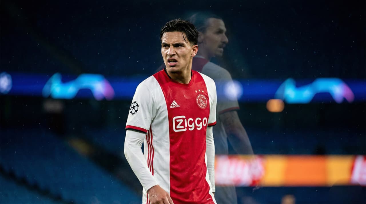 Zlatan Ibrahimovic y su hijo Maximilian llegaron al Ajax a los 19 años, respectivamente