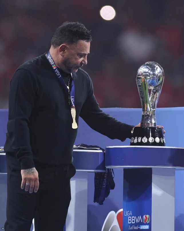 Antonio Mohamed llevó al Toluca a un bicampeonato que lo coloca como el segundo máximo ganador del futbol mexicano, empatado con Chivas