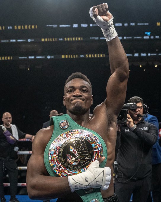 Christian Mbilli fue designado como campeón supermediano absoluto del CMB