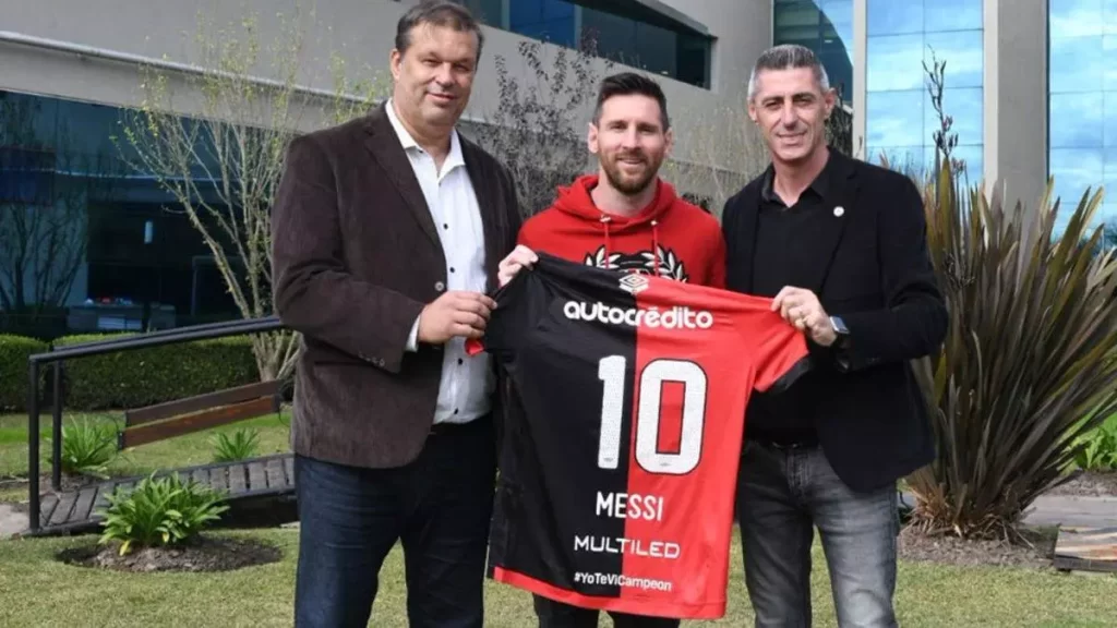 Lionel Messi ha expresado su deseo de jugar con Newell's alguna vez en su carrera