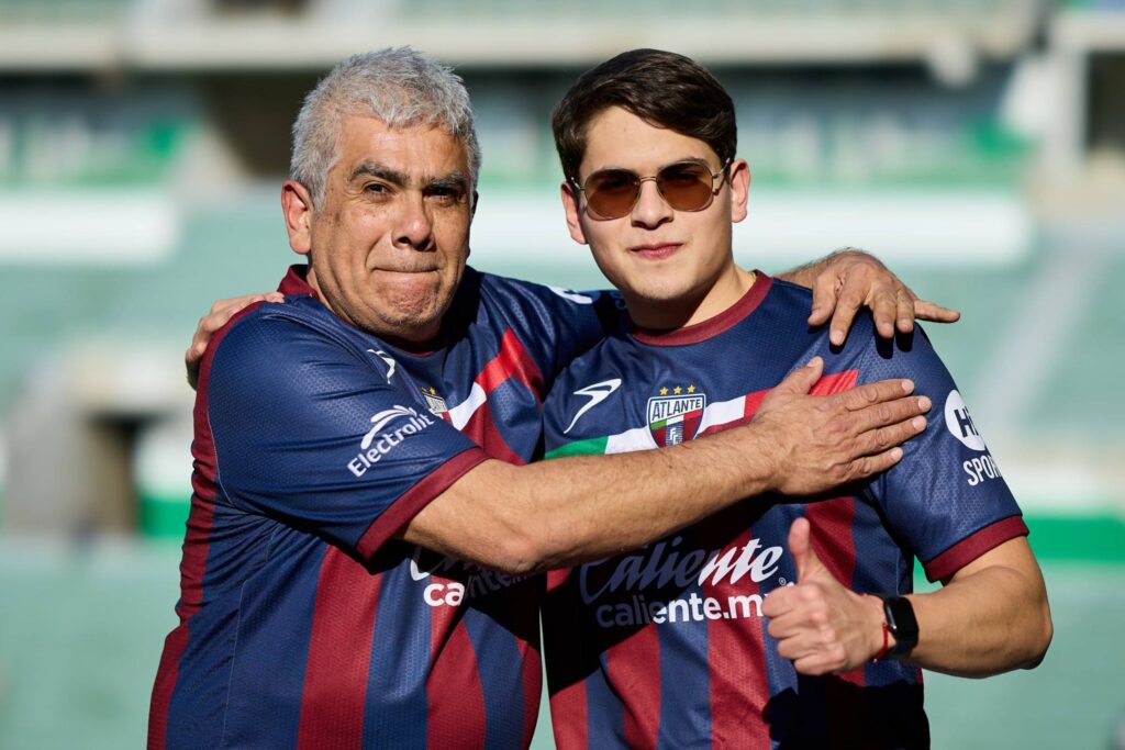 Pese a décadas de problemas económicos, el Atlante tiene un fuerte arraigo entre su afición