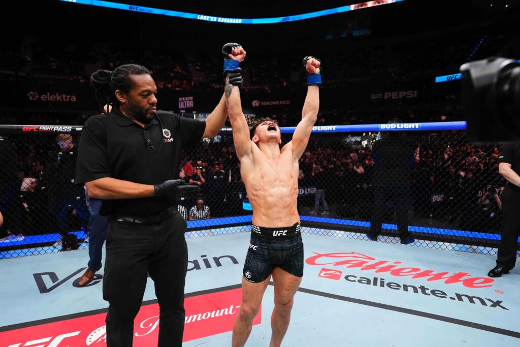 Lone'er Kavanagh sorprendió al quedarse con la victoria en UFC México 2026