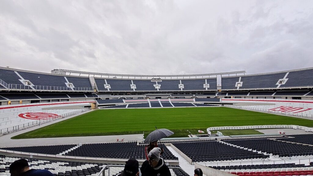 El Estadio Monumental es el campo más importante del futbol argentino