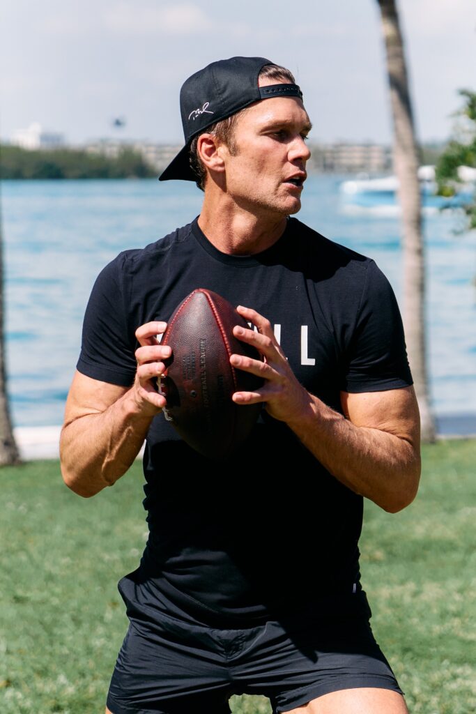 Tom Brady tiene una rutina de alimentación y ejercicio que le permitieron extender su carrera hasta los 45 años