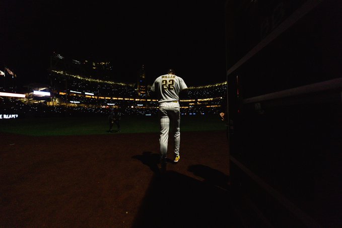 La franquicia de los Padres se vendió por una cifra récord de la MLB de $3.900 millones de dólares