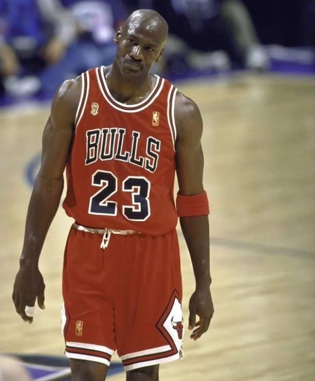 Los coleccionables de Michael Jordan se mantienen entre los más cotizados para los coleccionistas