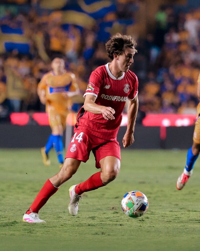 Marcel Ruiz ha tenido un paso sólido con el Toluca y se perfilaba a ser fundamental en el esquema de Javier Aguirre en la Selección Mexicana