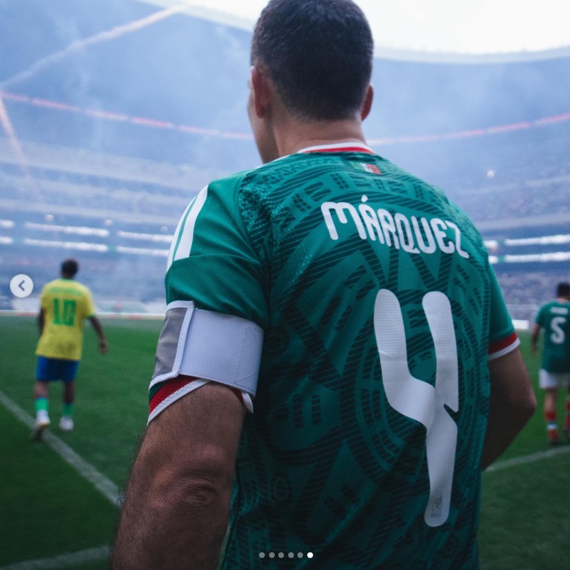 Rafa Márquez estuvo este sábado en el estadio Banorte como capitán de México en el partido de leyendas ante Brasil