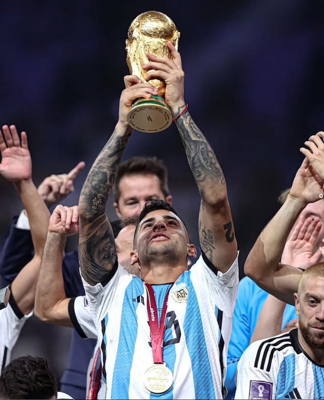 Argentina espera que 'Cuti' Romero esté listo para el inicio del Mundial por un problema en la rodilla