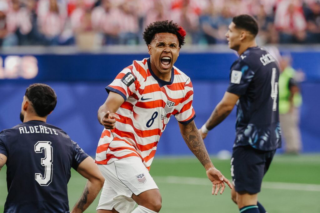 Estados Unidos inauguró el Mundial en su país, con un partido en Los Angeles