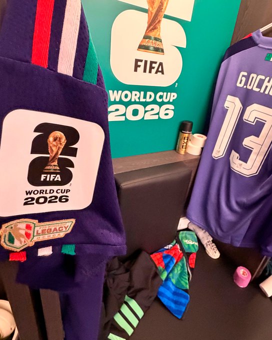 Este es el parche Legacy que usó Guillermo Ochoa ante Chequia