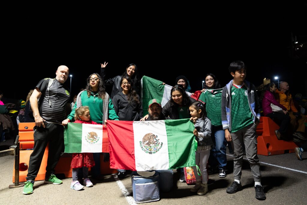 La afición mexicana viajó hasta Australia para apoyar al Tri Femenil