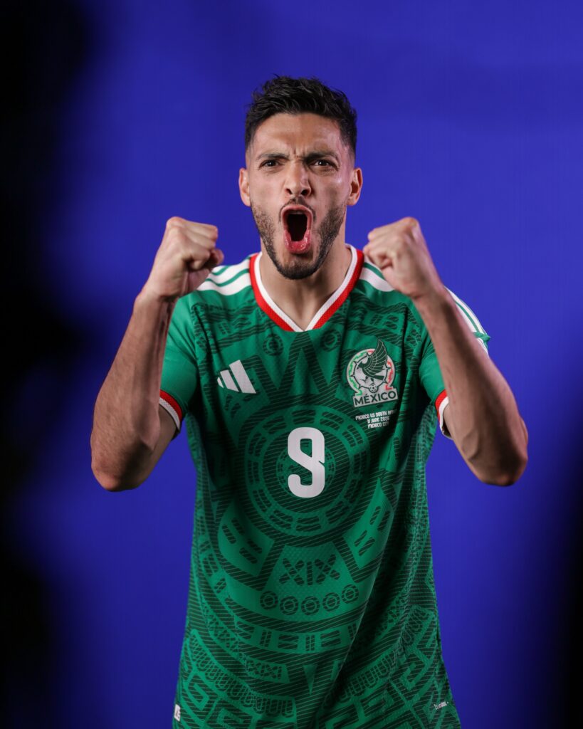 Raúl Jiménez anotó su primer gol en Mundiales y está a seis goles de la marca de Chicharito Hernández, máximo goleador del Tri