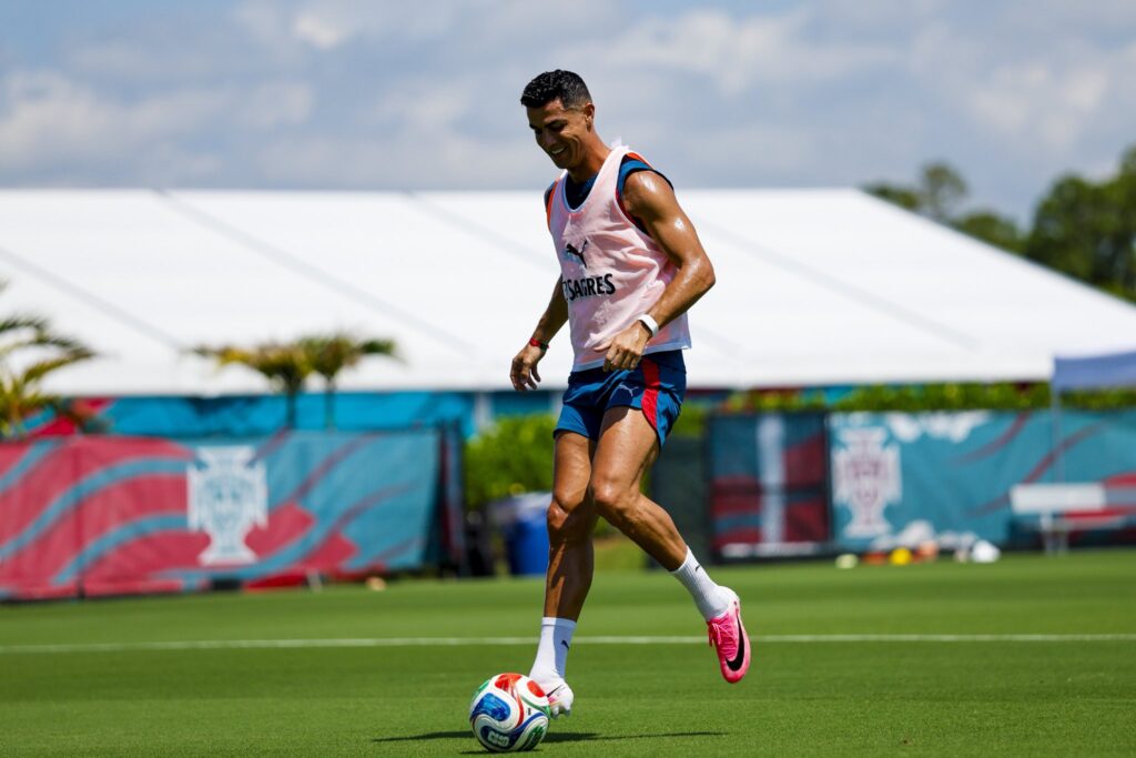 Cristiano Ronaldo sigue en plenitud de facultades y seguirá jugando mientras persigue el hito de los mil goles de por vida
