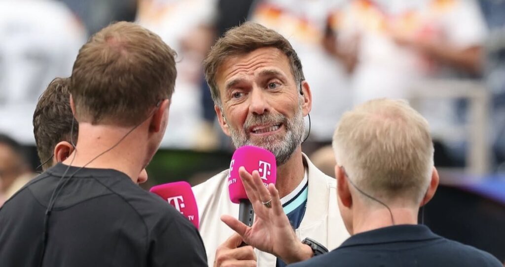 Jurgen Klopp es comentarista de la televisión alemana y será en nuevo técnico de la Selección, para el proceso rumbo a 2030