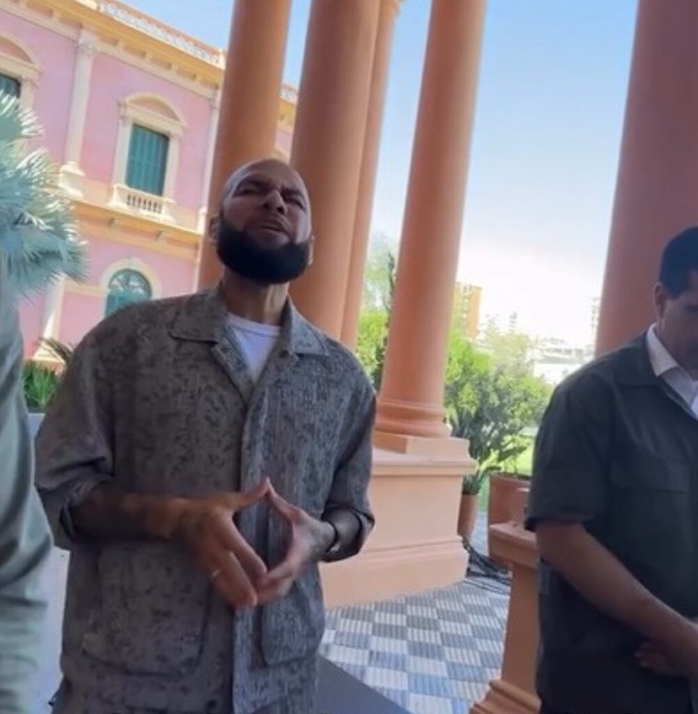 Dani Alves reapareció este fin de semana en Paraguay donde compartió el cambio en su vida tras ser encarcelado