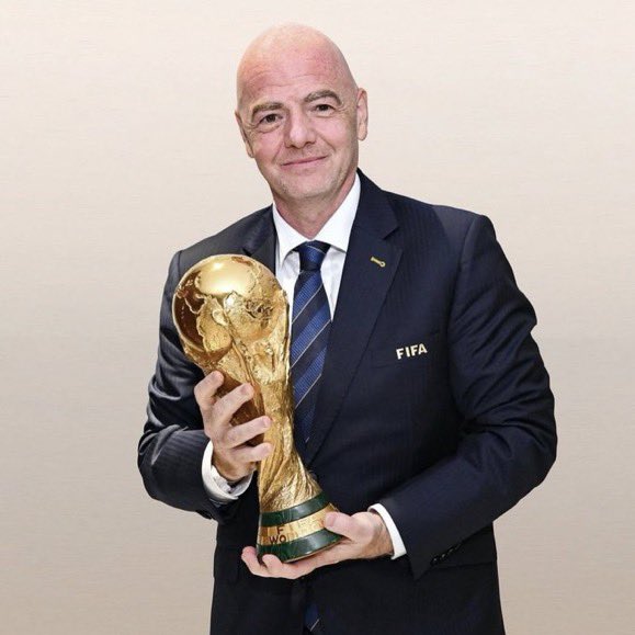 Gianni Infantino se metió en un grave problema con la UEFA por su plan de vender capitales de la FIFA a inversionistas