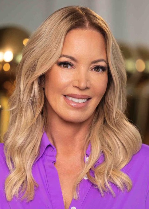Jeanie Buss fue la única integrante de la familia que se negó a la enta de las acciones de los Lakers a sus nuevos dueños
