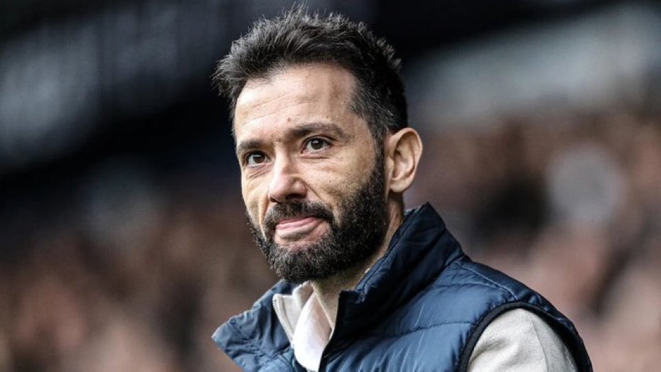 Carlos Coberán se va del Valencia con saldo de un empate y cuatro derrotas, en el fondo de la tabla en LaLiga