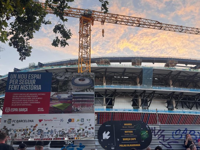 Las obras en el Camp Nou aún están en marcha y falta colocarle el nuevo techado
