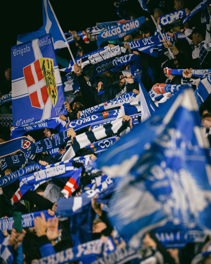 El Como consiguió un resultado histórico en Champions League goleando en casa al Manchester United