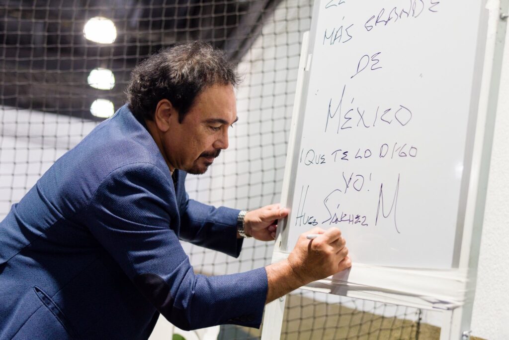Hugo pasó de ser el Niño de Oro del futbol mexicano al más grande de todos los tiempos