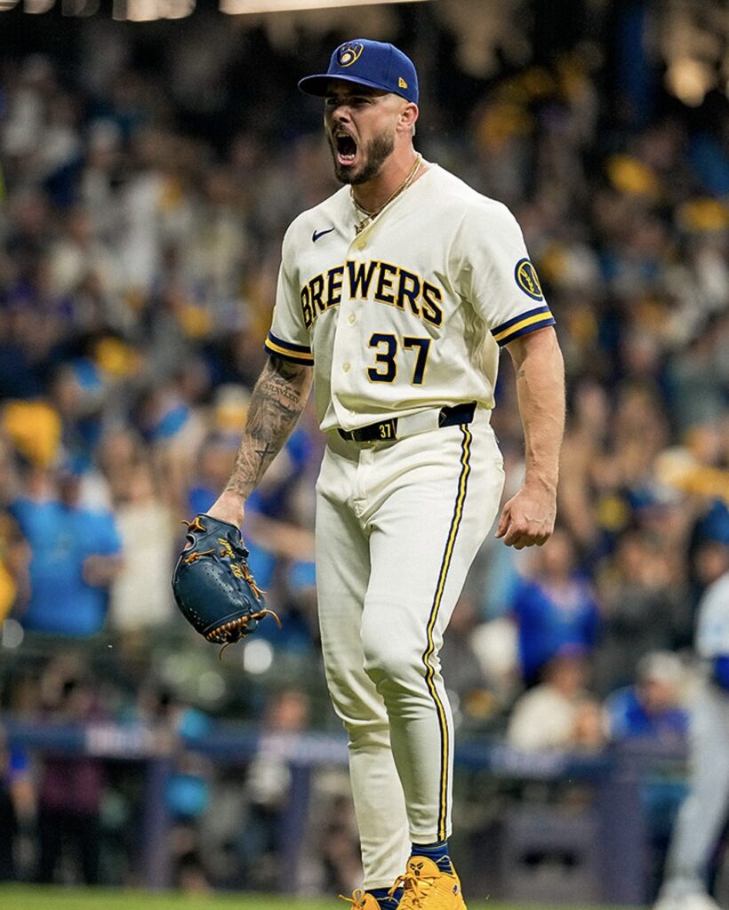Milwaukee venció en el Juego 1 de la Serie de Campeonato de la Liga Nacional a los bicampeones Dodgers