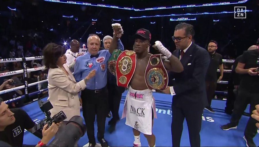 O'Shaquie Foster 🇺🇸 dominó de principio a fin a Emanuel "Vaquero" Navarrete